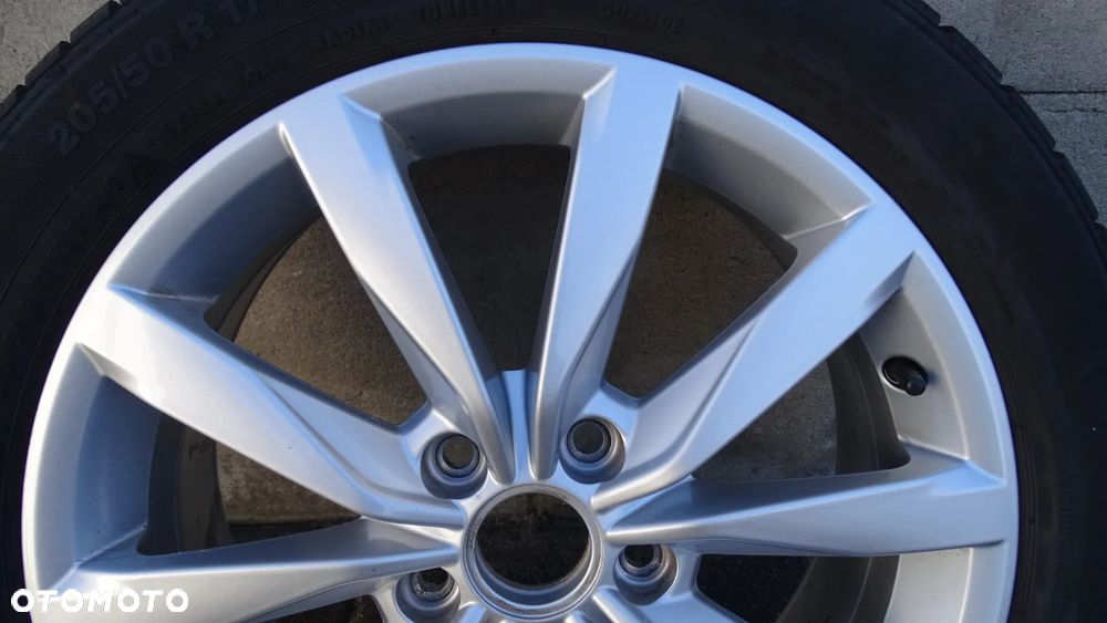 VW GOLF VII 5G0 - felga 6Jx17H2 ET48 5x112 - 2