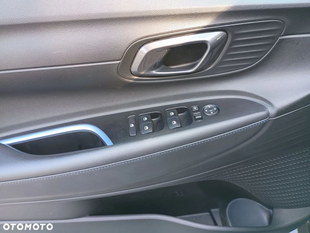 Hyundai Bayon 1.0 T-GDI Executive DCT - 11