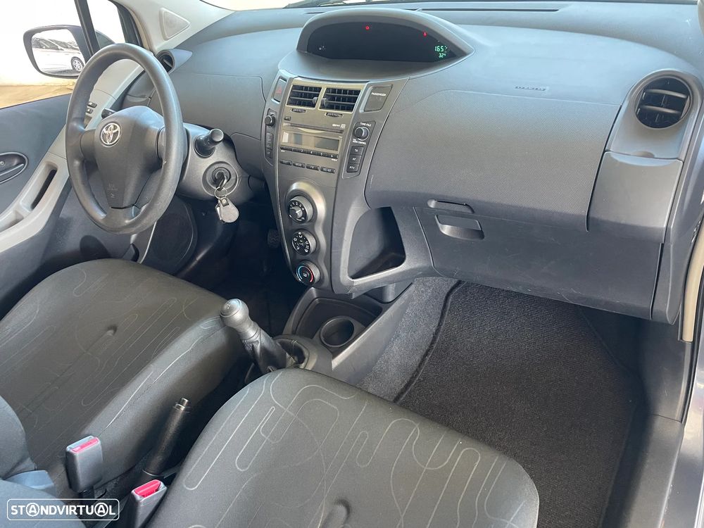 Toyota Yaris 1.0 VVT-i Comfort - 29