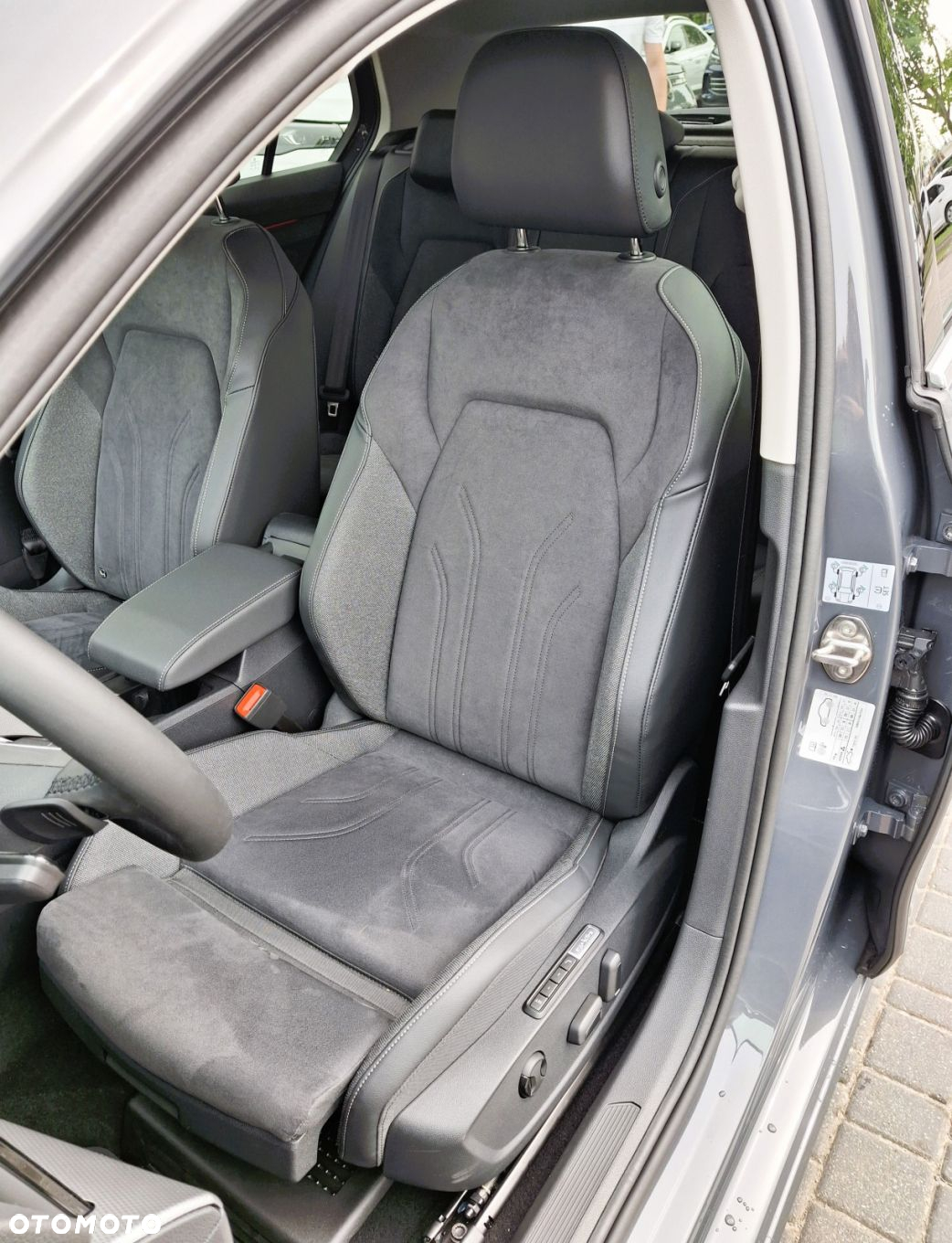 Volkswagen Golf - 11