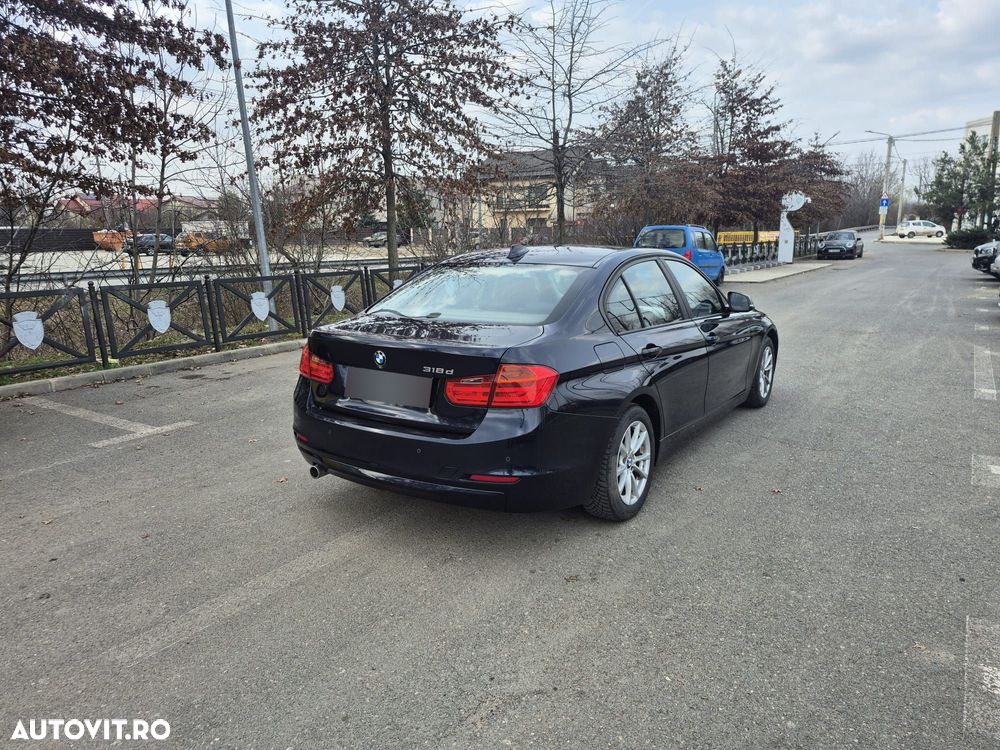 BMW Seria 3 318d Aut. - 7
