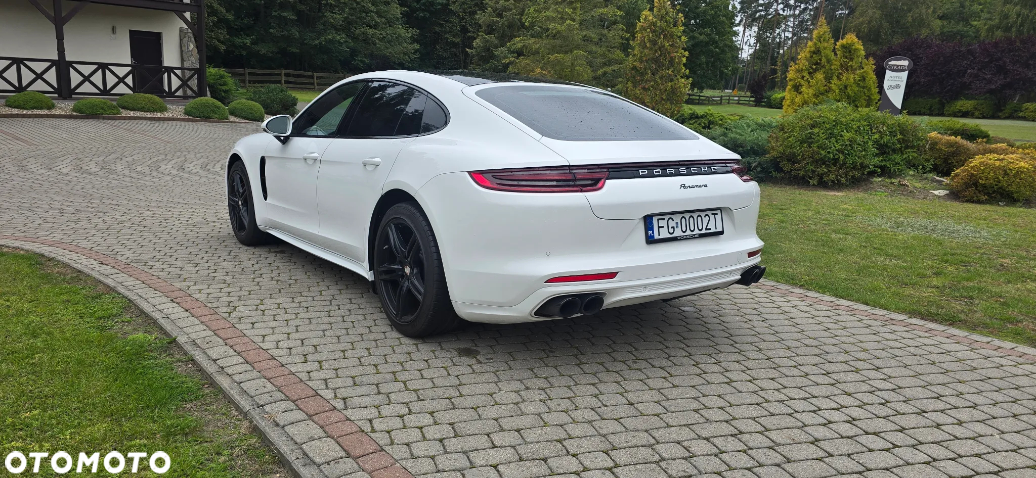 Porsche Panamera Standard - 10