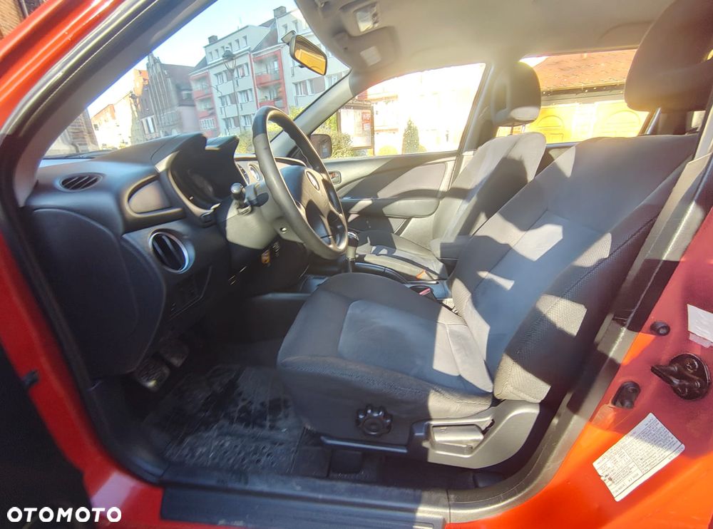 Mitsubishi Outlander 2.0 4WD Intense - 15