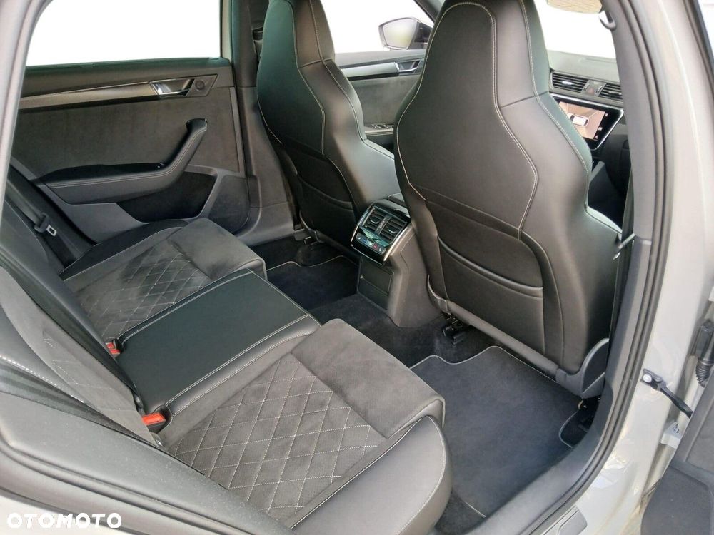 Skoda Superb 2.0 TDI SCR 4x4 Sportline DSG - 22