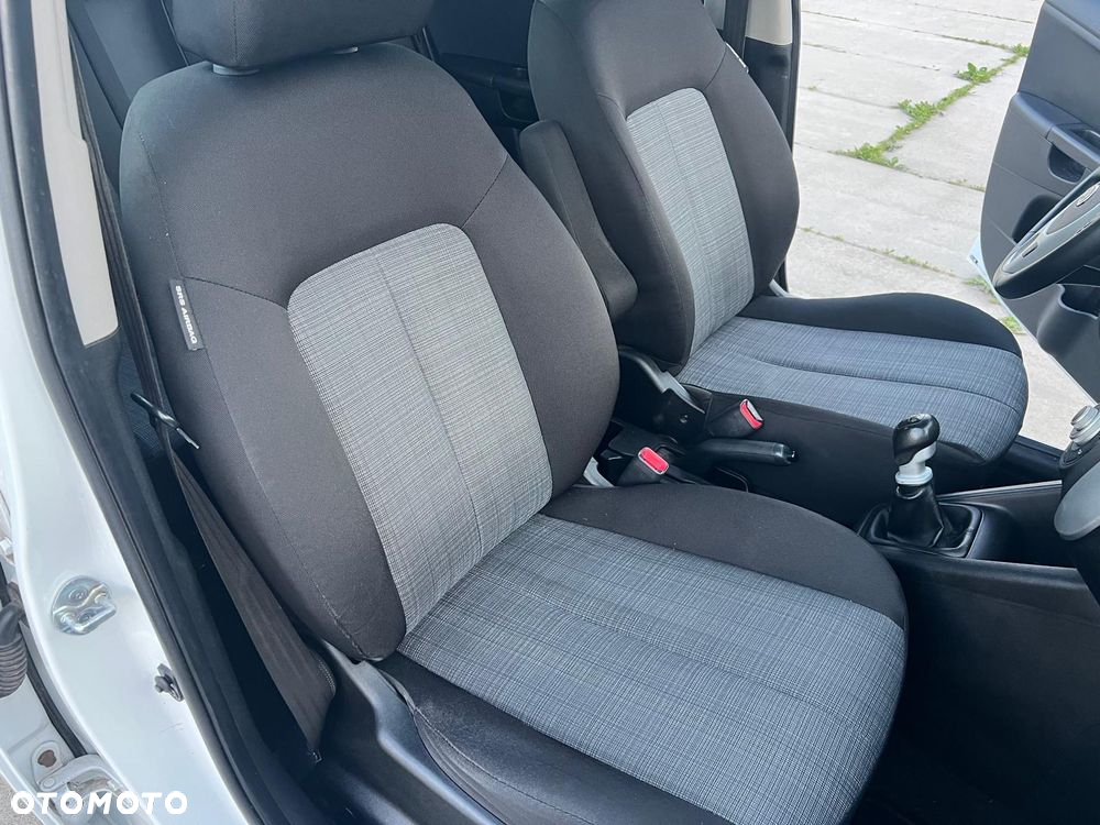 Kia Venga 1.4 CVVT Business Line - 8
