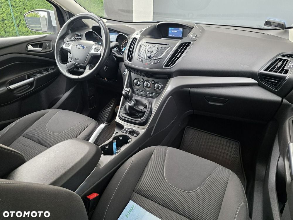 Ford Kuga 2.0 TDCi 2x4 SYNC - 6