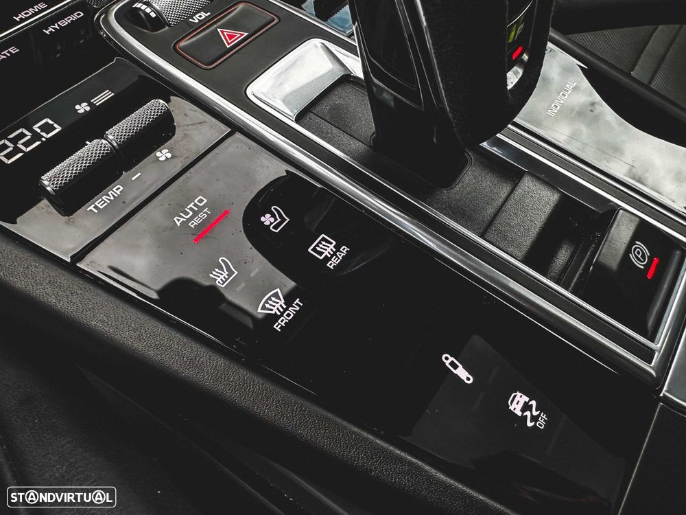 Porsche Cayenne Coupé E-Hybrid - 40