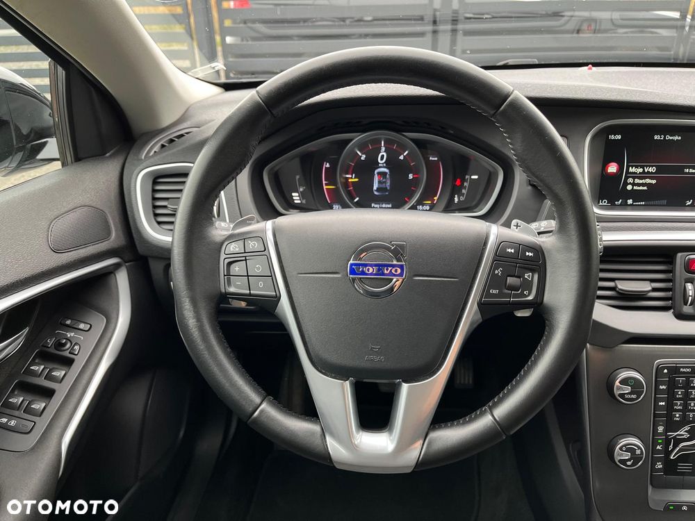 Volvo V40 Cross Country D3 Geartronic Momentum - 31