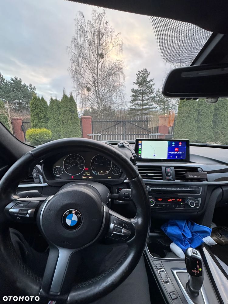 BMW Seria 3 328i xDrive Sport Line - 10