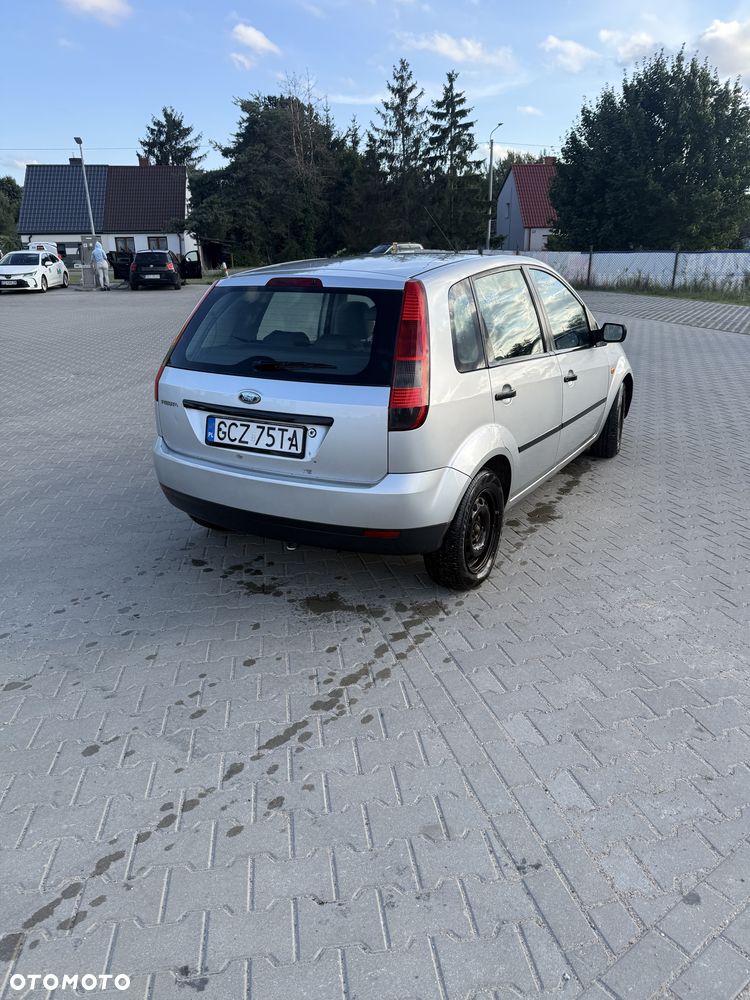 Ford Fiesta - 4