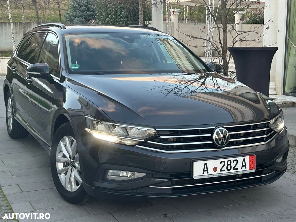 Volkswagen Passat Variant 2.0 TDI SCR DSG Comfortline - 26