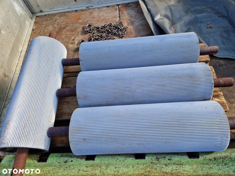 WALEC GNIOTOWNIKA JOHN DEERe AZ101800 ORG WALEC ROLKA ZGNIATAJĄCA SERIA 6000/7000 - 8