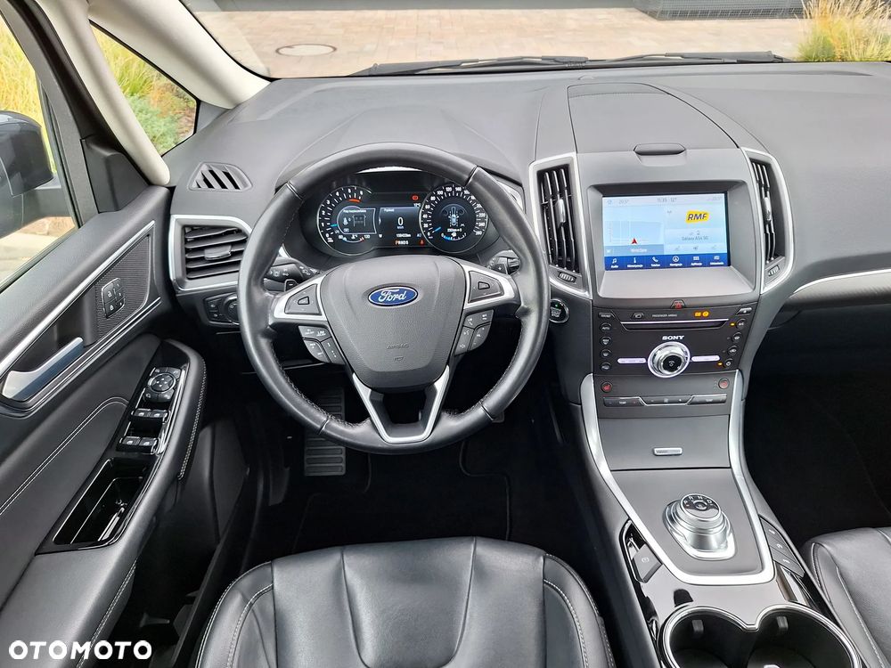 Ford S-Max 2.0 EcoBlue Titanium - 26