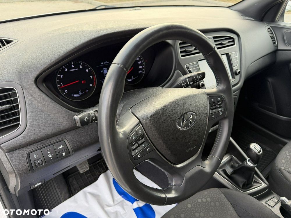 Hyundai i20 blue 1.2 YES!+ - 22