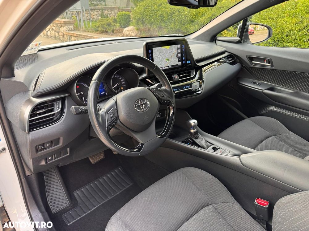 Toyota C-HR 1.8 HSD 122 CP 4x2 CVT Style - 9
