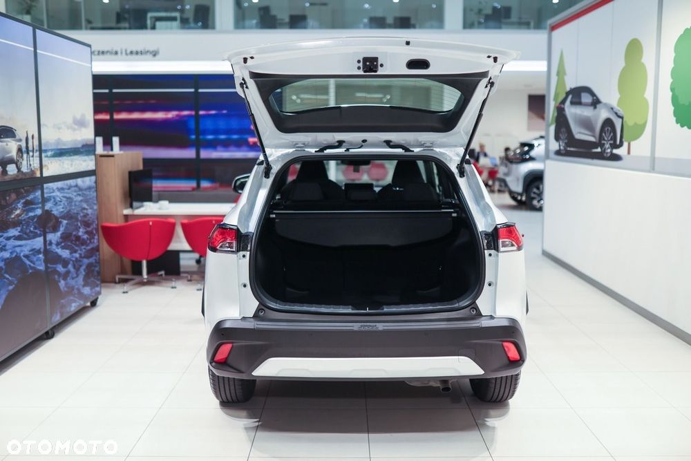 Toyota Corolla Cross - 16