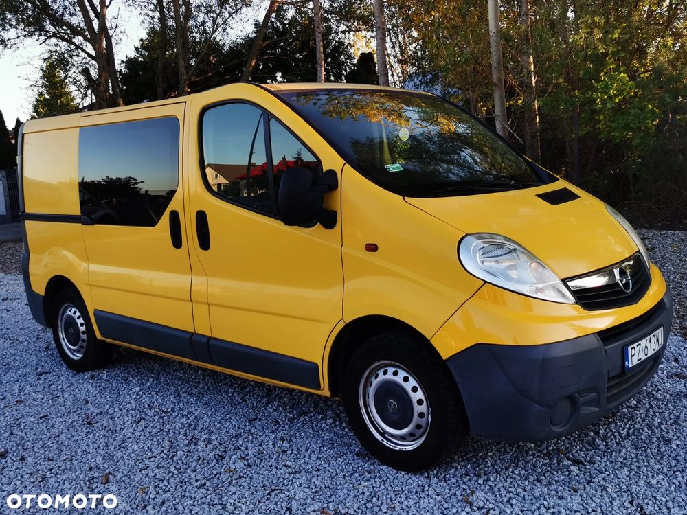 Opel Vivaro - 1