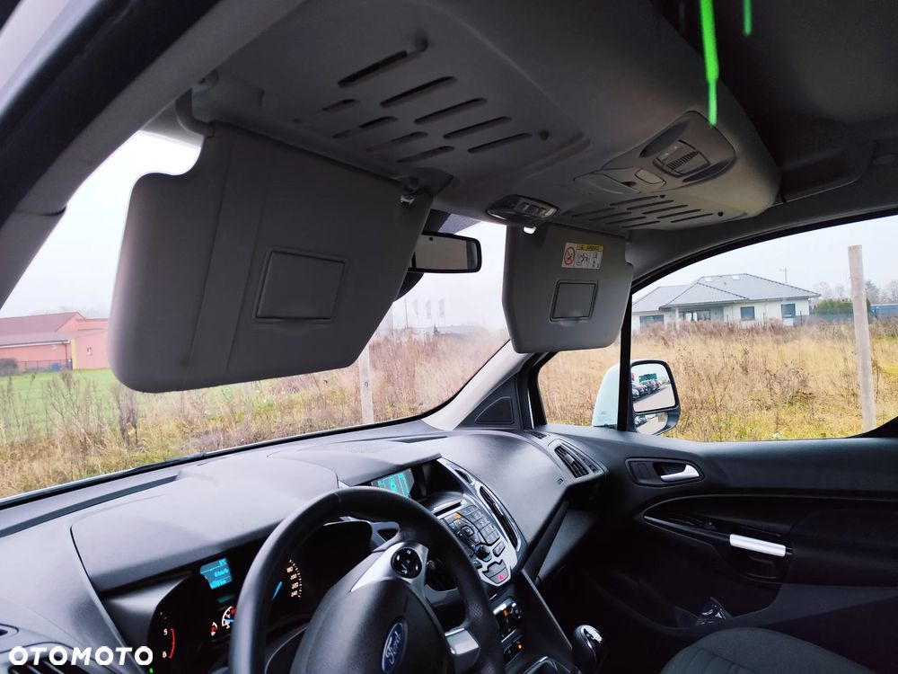 Ford Tourneo Connect Grand - 27