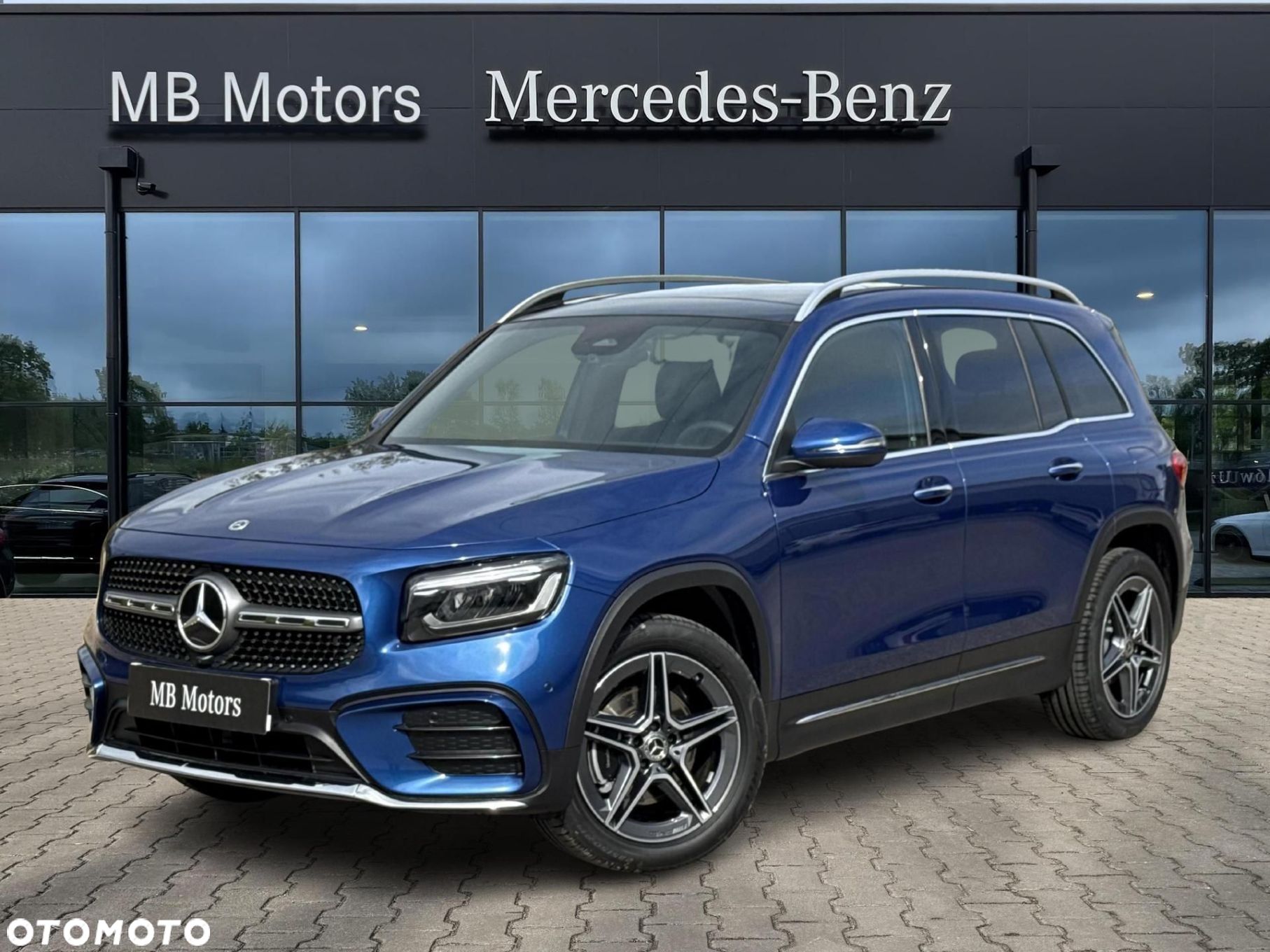 Mercedes-Benz GLB - 1