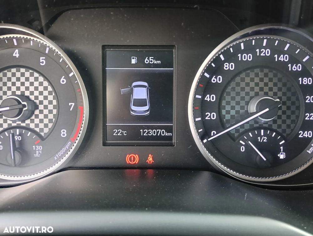 Hyundai Elantra 1.6 MPi Comfort - 3