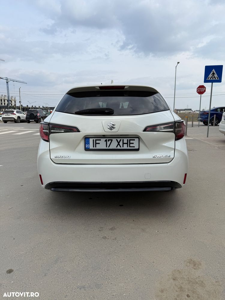 Suzuki Swace 1.8 E-CVT HEV Passion - 6