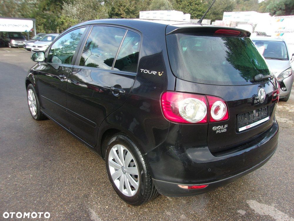 Volkswagen Golf Plus - 12