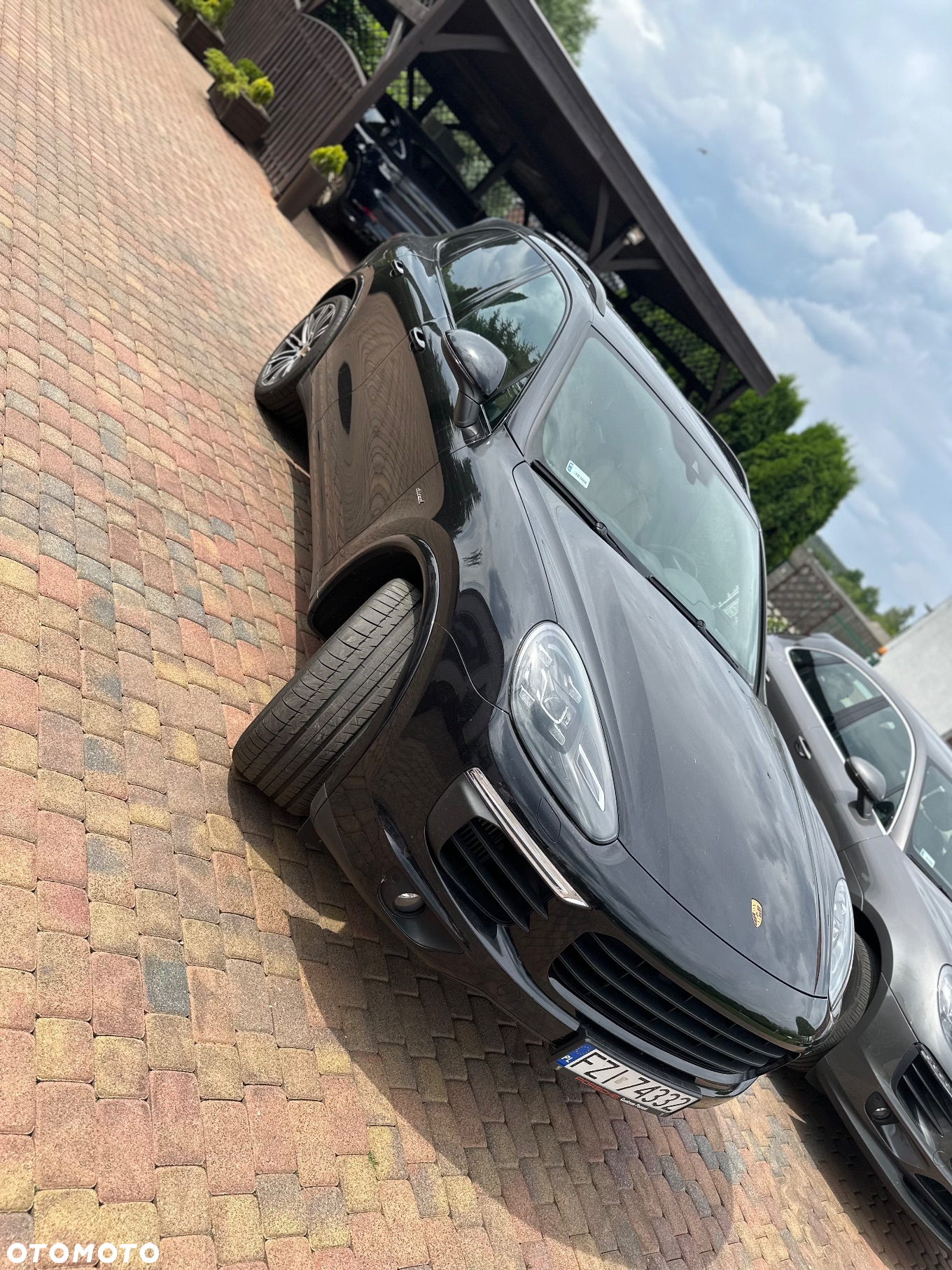 Porsche Cayenne S Diesel Platinum Edition - 2