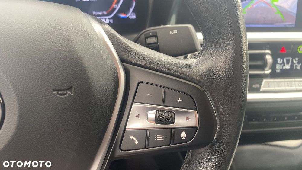 BMW Seria 3 318d Sport Line - 22