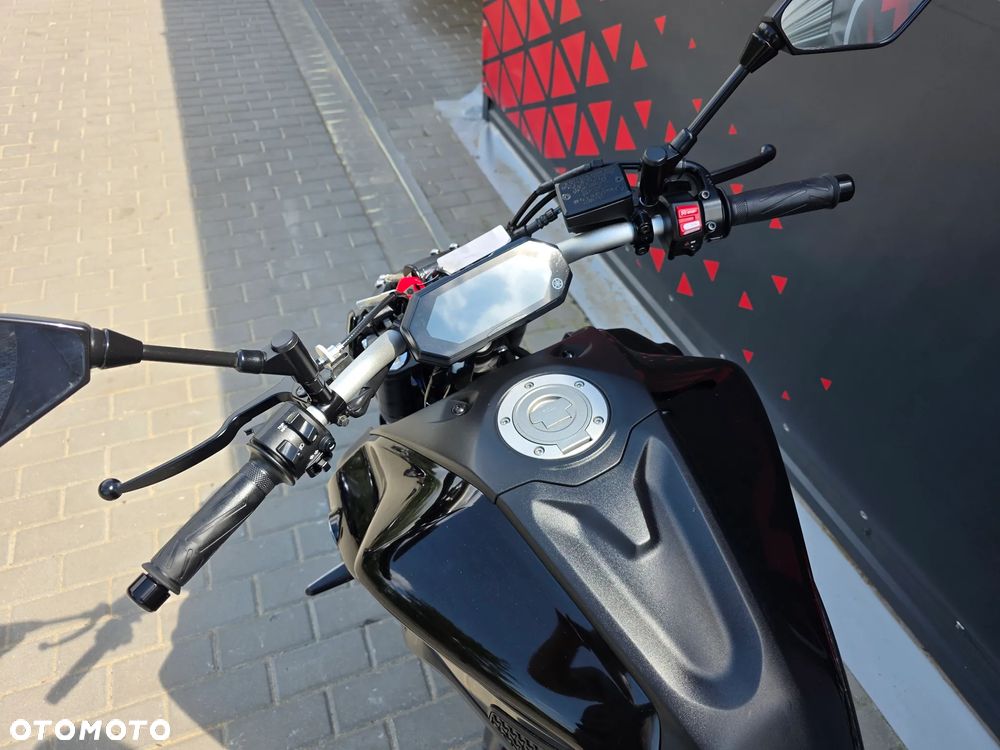 Yamaha MT - 14