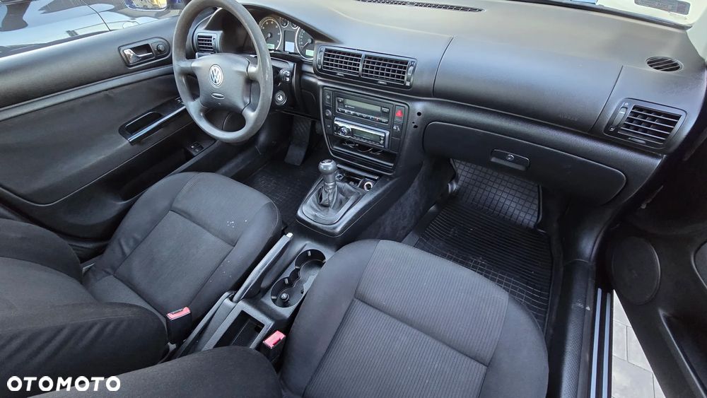 Volkswagen Passat 2.0 Comfortline Family - 11