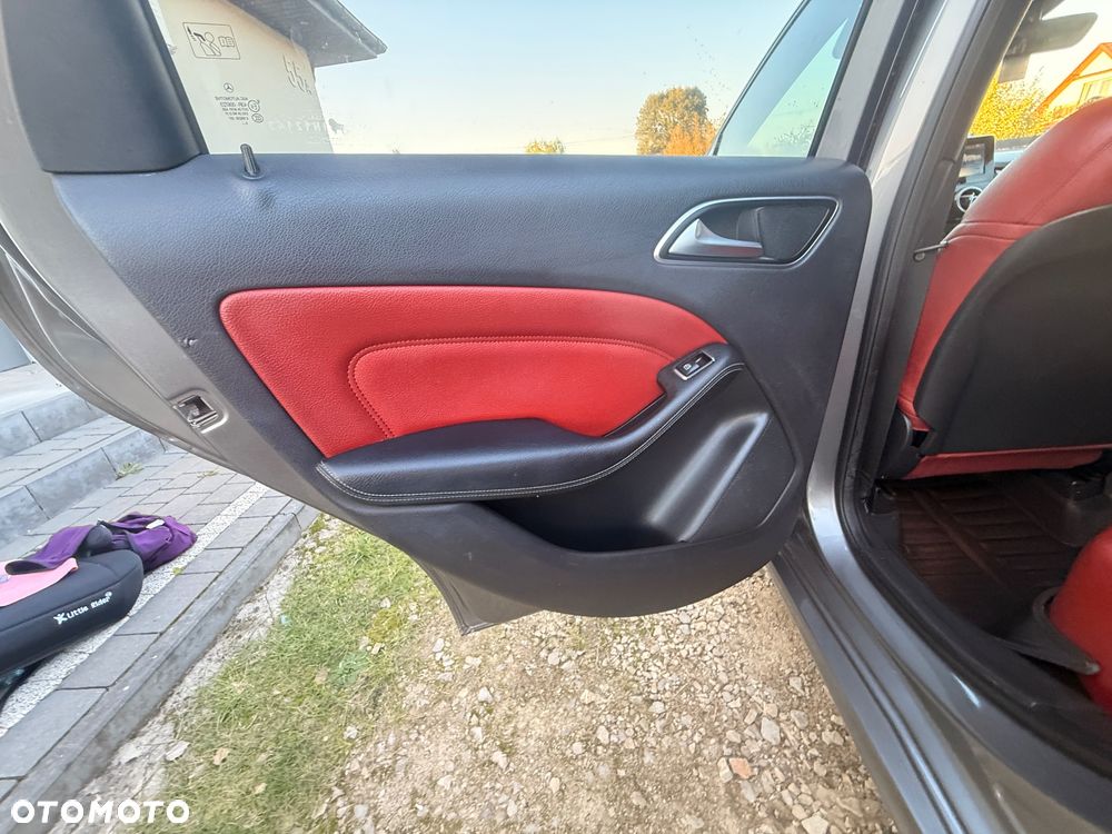 Mercedes-Benz Klasa B 200 (CDI) d AMG Line - 25