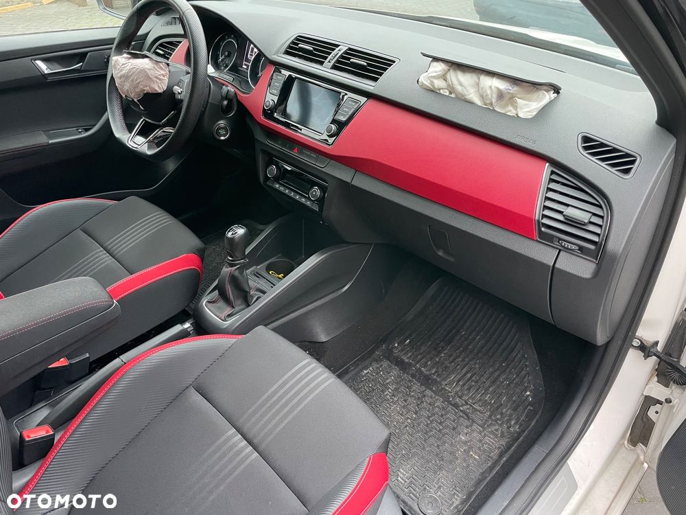 Skoda Fabia 1.0 TSI Monte Carlo - 11
