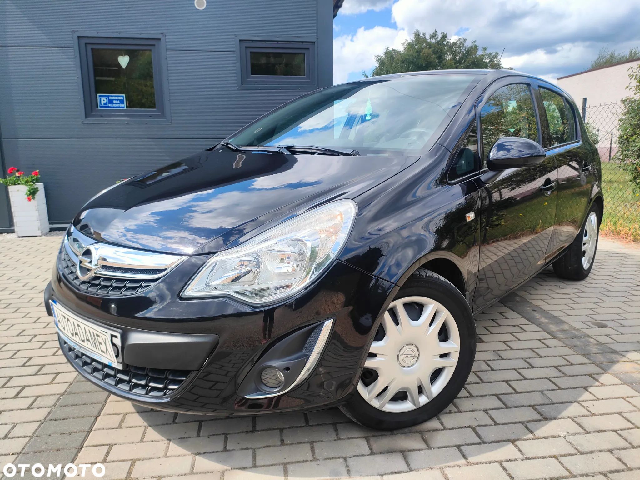 Opel Corsa 1.2 16V Cosmo - 1