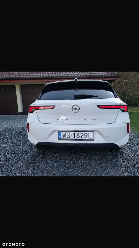 Opel Astra 1.2 Turbo Elegance - 4
