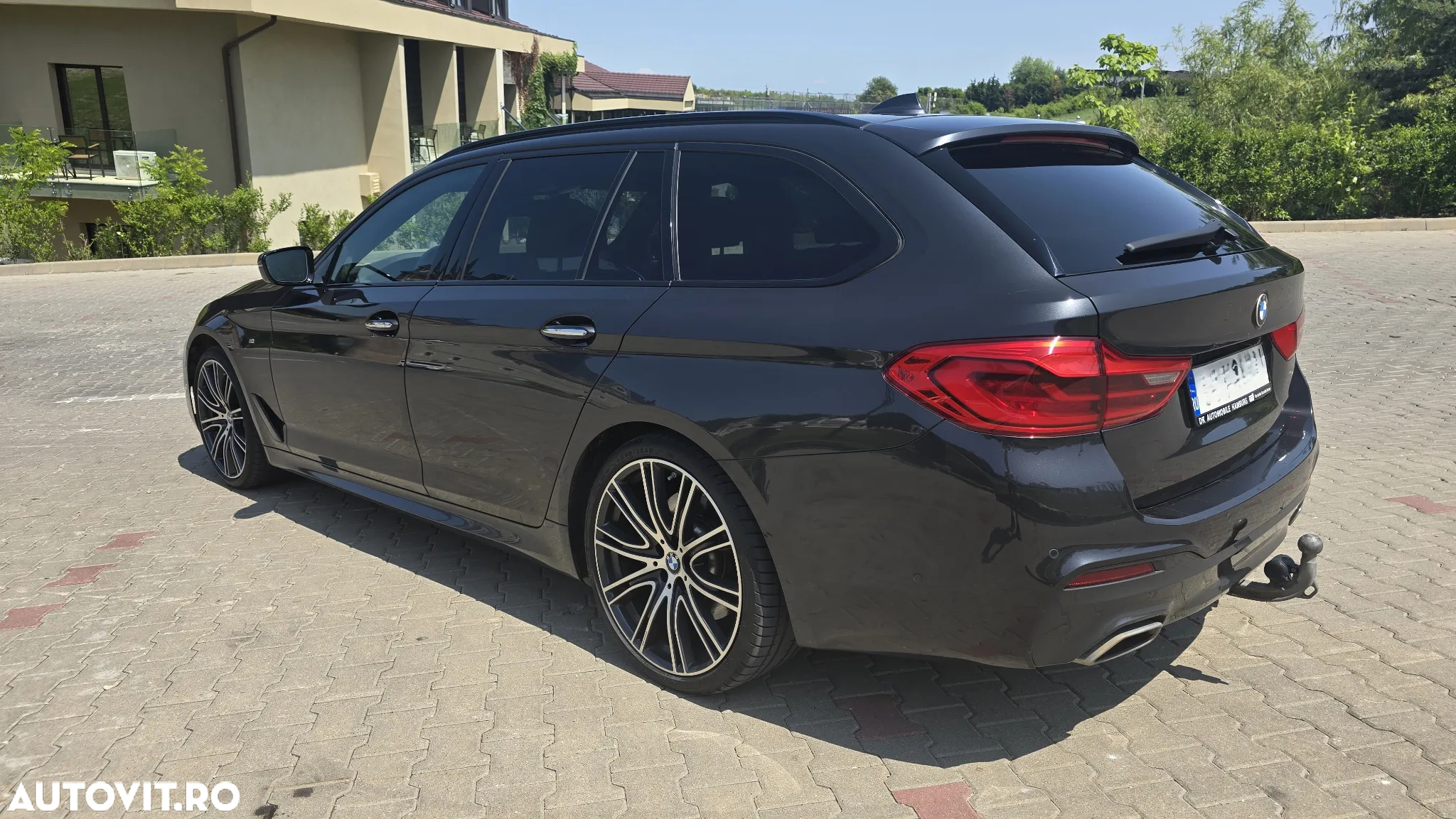 BMW Seria 5 530d xDrive Touring Aut. Sport Line - 7
