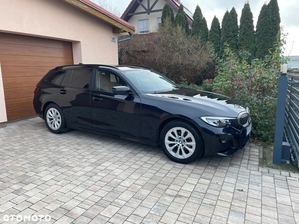 BMW Seria 3 318d - 14