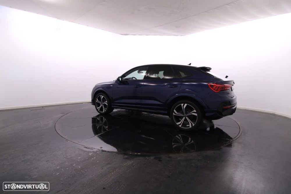 Audi Q3 Sportback 35 TDI S line S tronic - 4