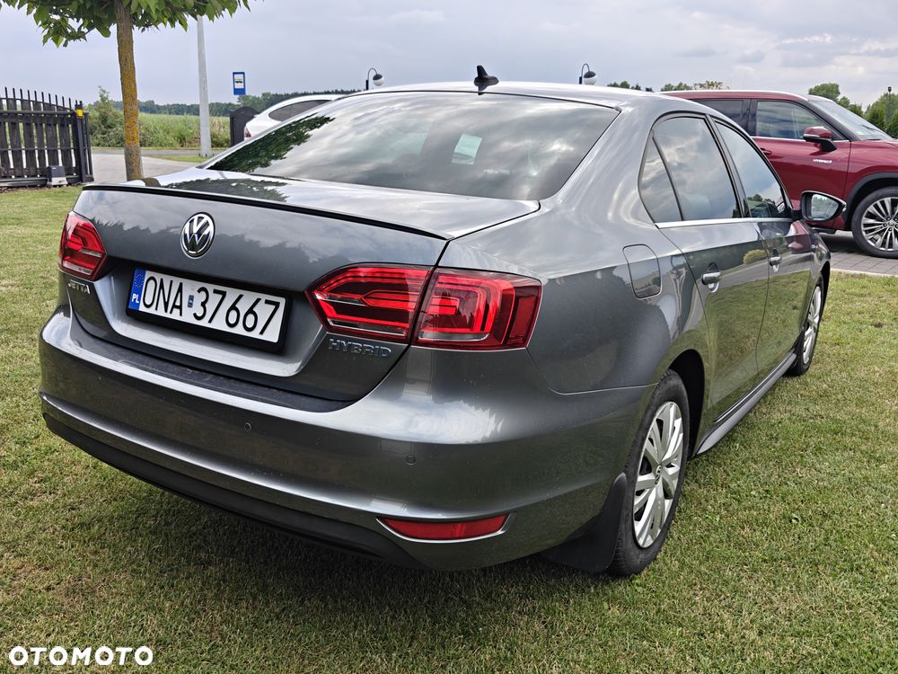 Volkswagen Jetta - 7