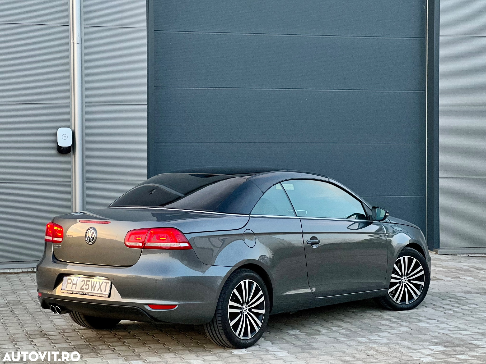 Volkswagen Eos 2.0 TDI DPF DSG BlueMotion Technology - 5