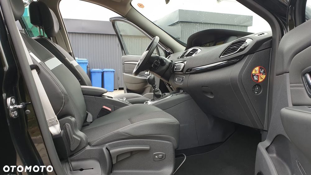 Renault Grand Scenic Energy dCi 130 Start & Stop Bose Edition - 21