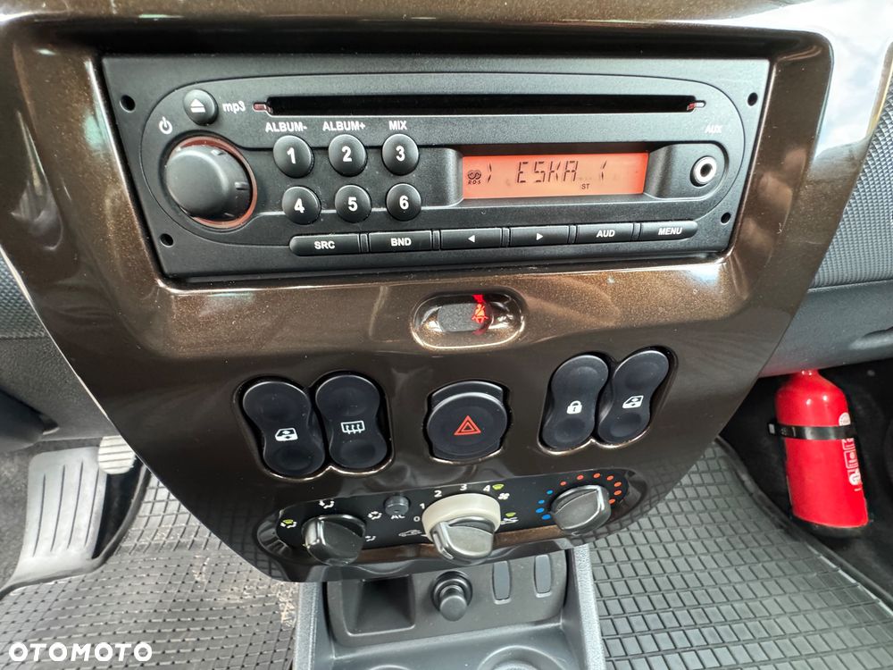 Dacia Duster 1.6 16V 105 4x2 Essentiel - 12