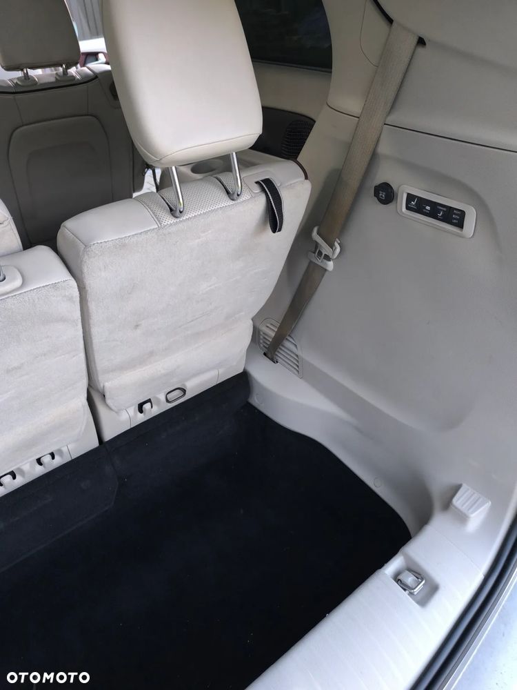 Chrysler Pacifica - 20