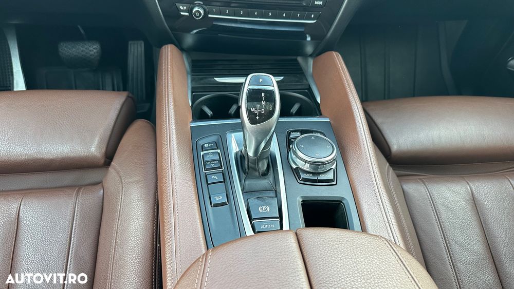 BMW X6 xDrive30d - 13