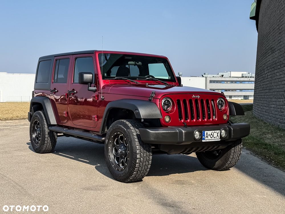 Jeep Wrangler 3.6 Unlim X - 24
