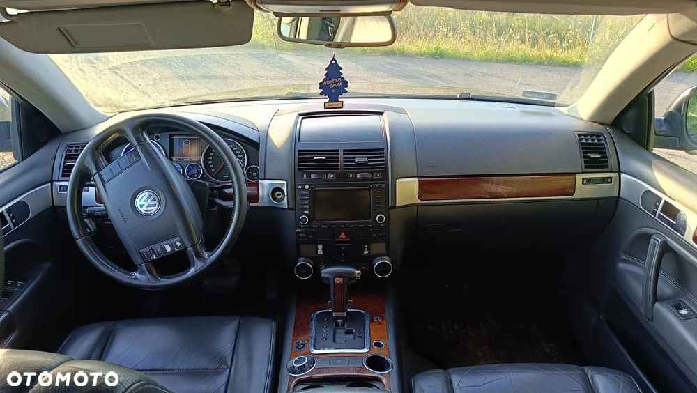 Volkswagen Touareg 2.5 R5 TDI Tiptr - 11
