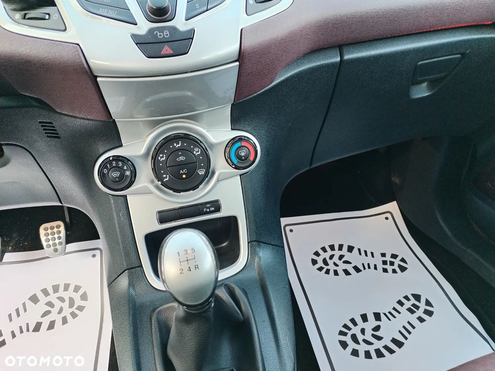 Ford Fiesta 1.25 Titanium - 35