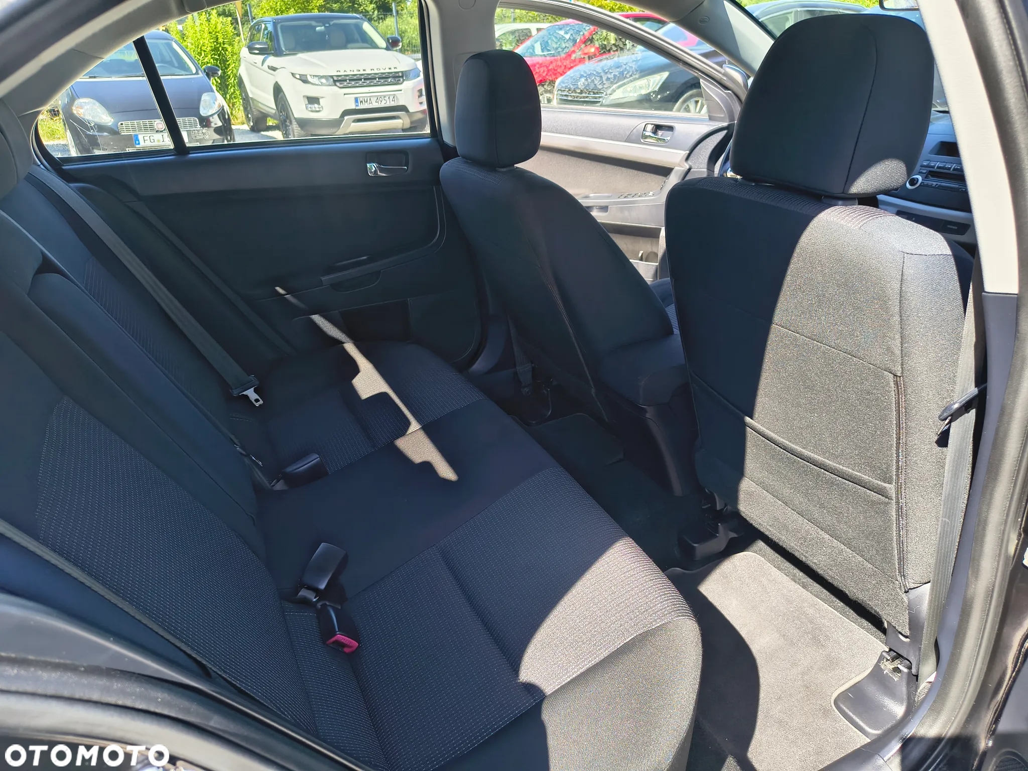 Mitsubishi Lancer 1.5 Invite - 23