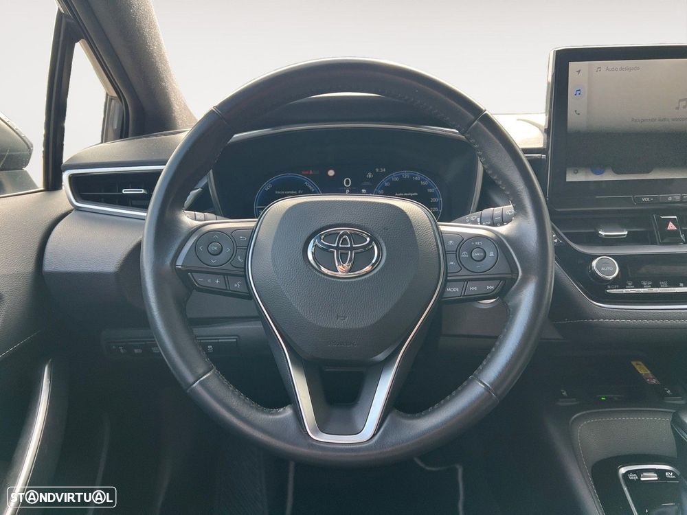 Toyota Corolla Touring Sports - 12