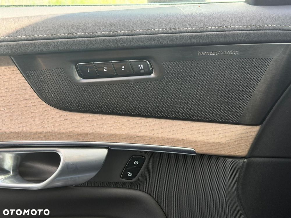 Volvo XC 90 - 10