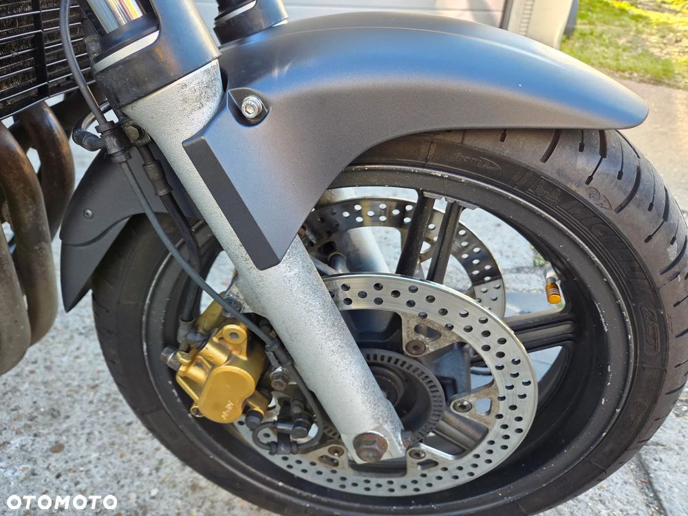 Honda CBF - 10